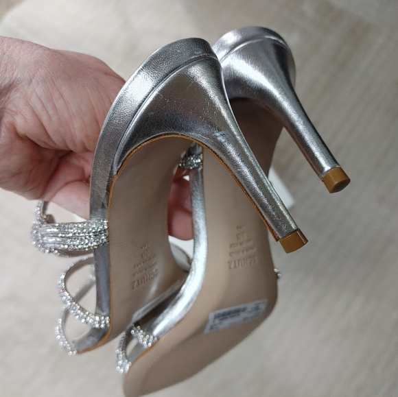 Schutz Women's Lauryn Cristal Metallic Sandal 9B - Picture 13 of 15